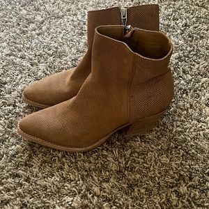 Dolce vita booties